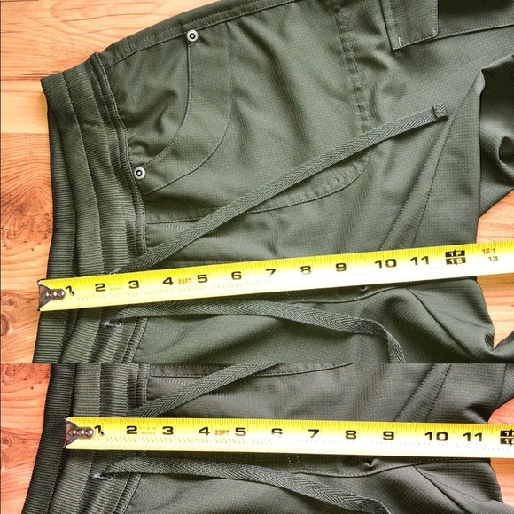 NEW ST. JOHN’S BAY Active Hiking Pants Green Petite XS Women’s NWOT - Picture 9 of 13
